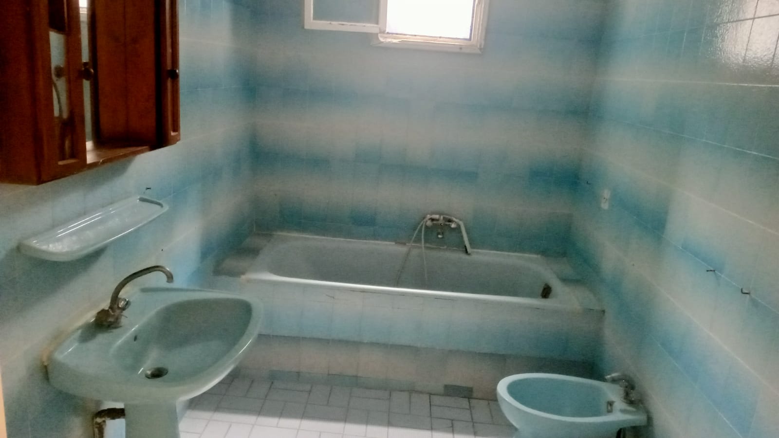 5f7f8dc7-72b1-448a-b7eb-8781f151a381 - Copie