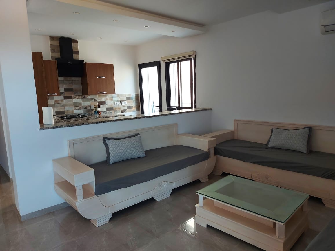 70daf70e-cedb-42f1-97b8-04d1918ee800