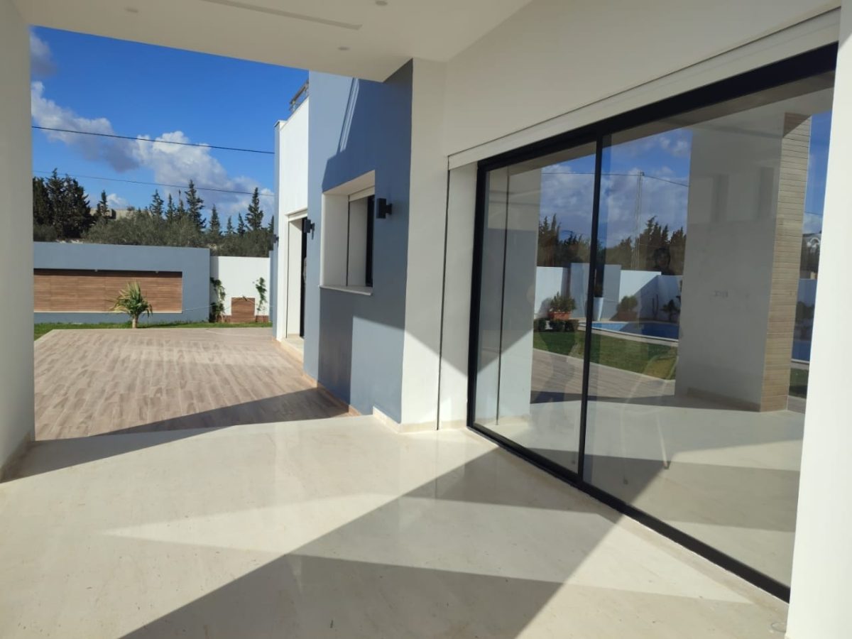 Villa haut standing à vendre à sidi Hamed