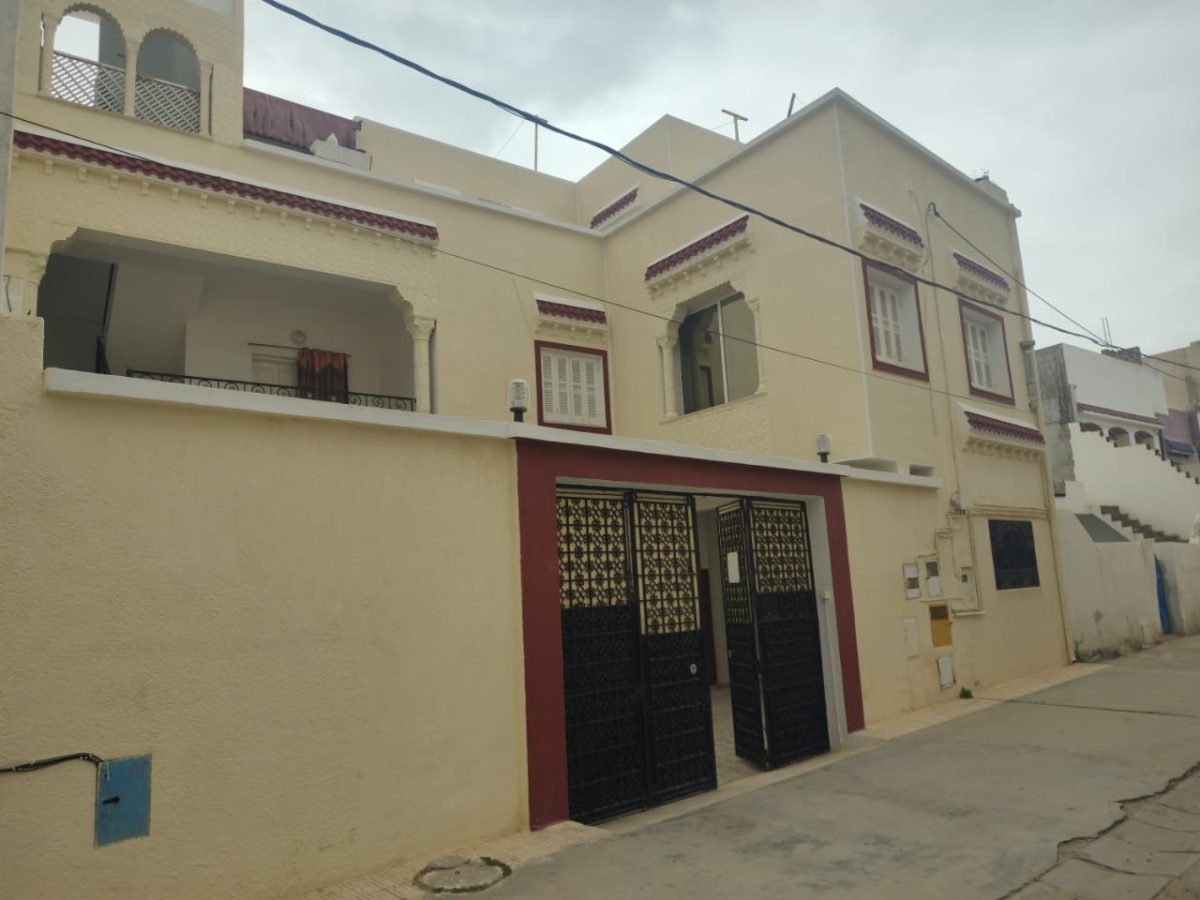 étage d&rsquo;une maison à vendre à Barreket essahel