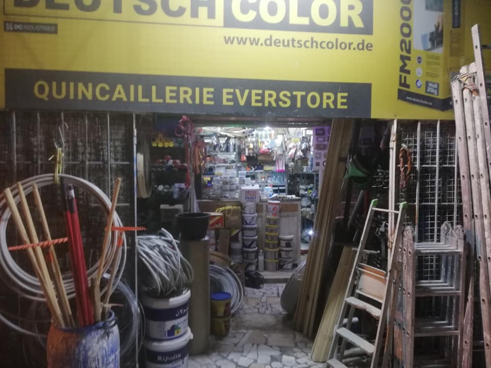 A VENDRE FONDS DE COMMERCE QUINCAILLERIE