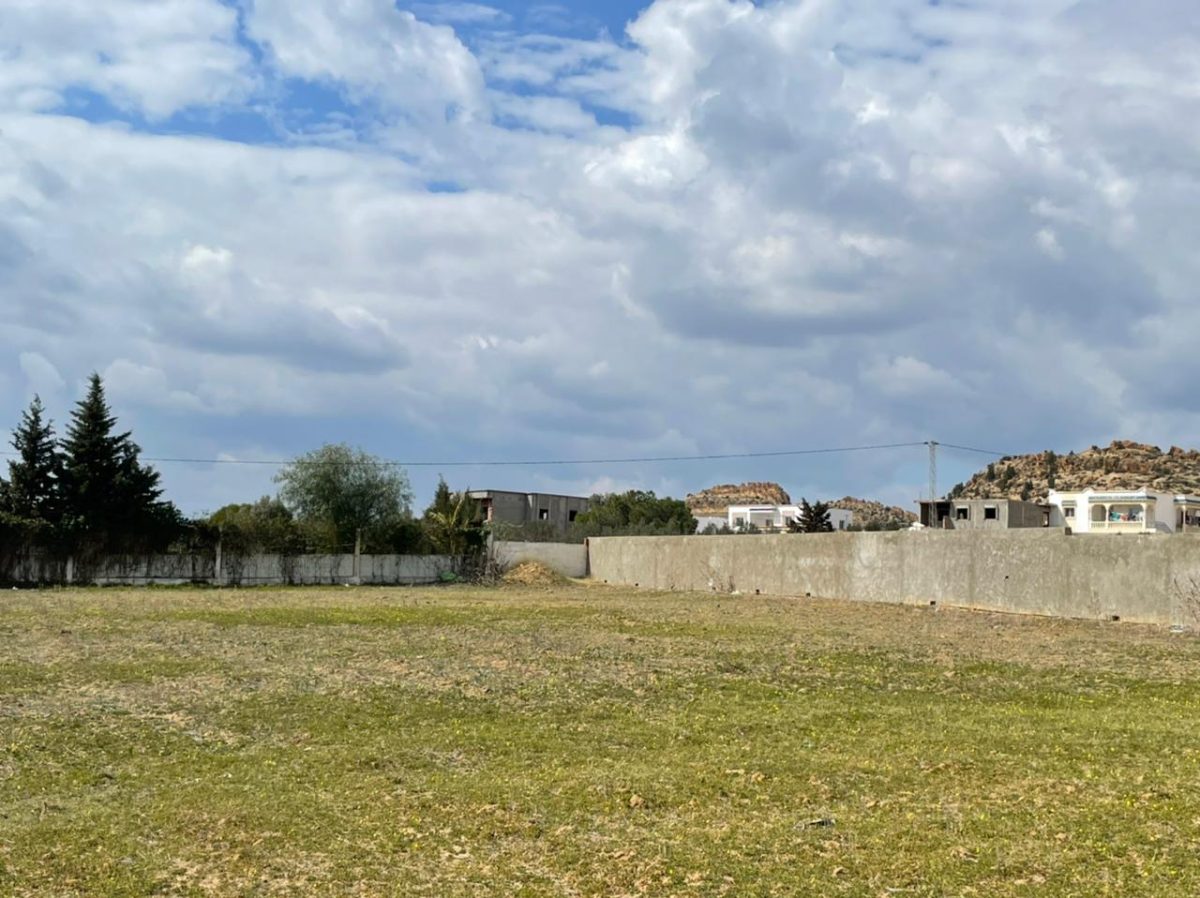 Terrain à vendre prées des colline El monchar à Hammamet