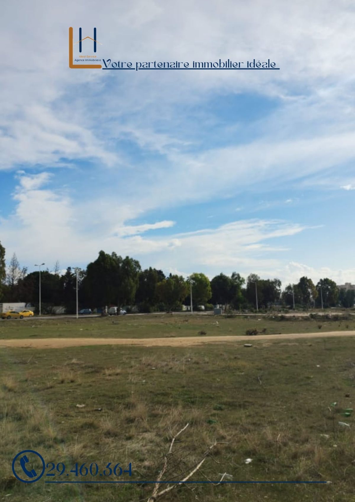 à vendre un terrain bien positionné à Mrezga