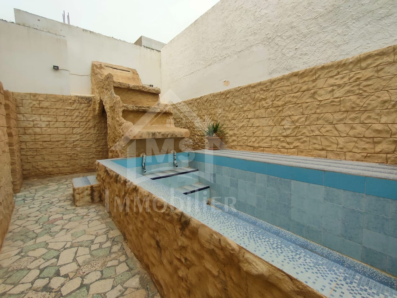 15780a76-d890-4160-a230-b9968f399c23