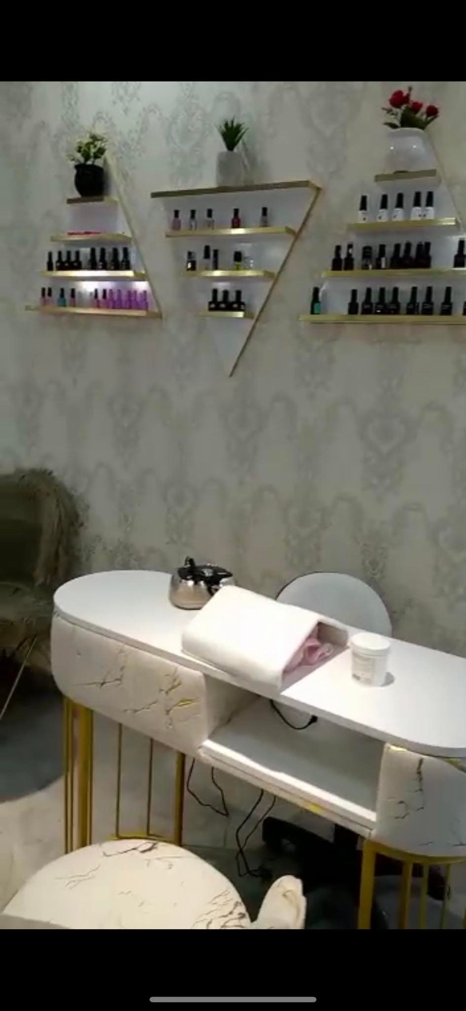 331489441_1405010180037632_1966744702112961117_n