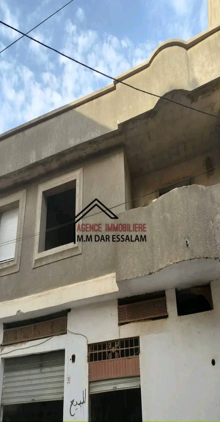 maison avec 2 garages à vendre