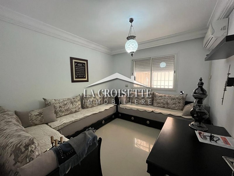 Villa s+4 avec piscine à la soukra MVL1448