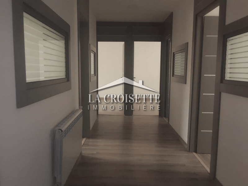 Bureau H+6 aux berges du lac 1 MBL0332