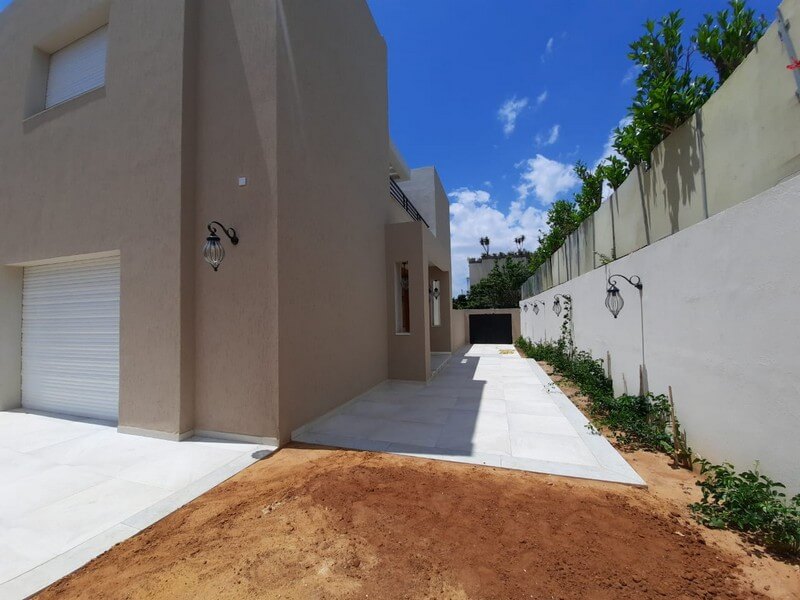 Villa s+4 aux berges du lac 2 ZVL0092