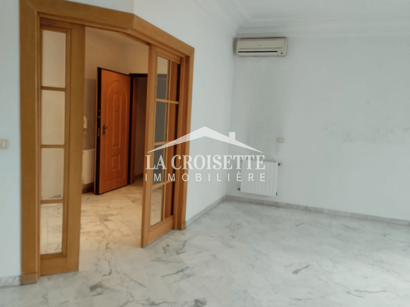 Bureau H+4 aux berges du lac 2 MBL0333