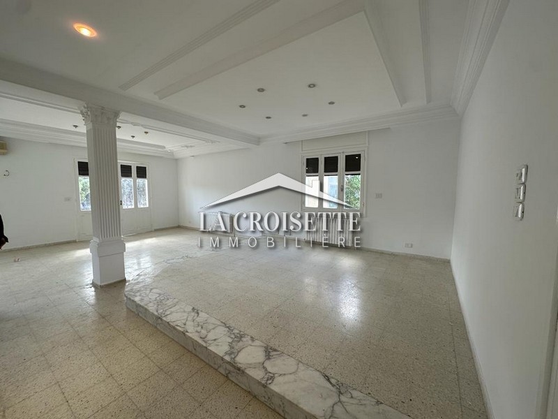 Etage de villa s4 a la marsa mel0469