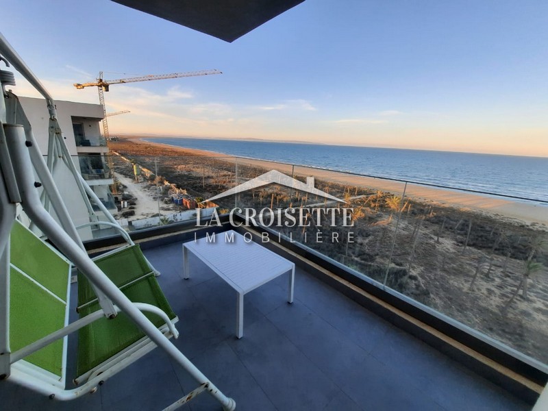 un appartement S+3 vue sur mer à Raoued plage.