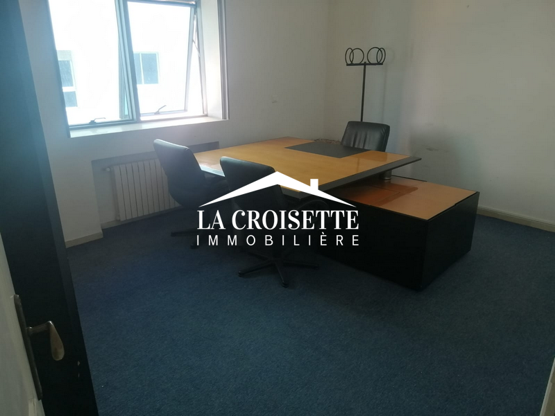 Bureau meublé H+4 ZBL0349