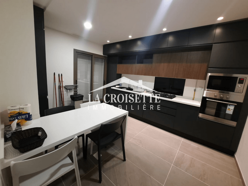 Duplex S+2  Meublé  Avec Terrasse à Gammarth MDL0574