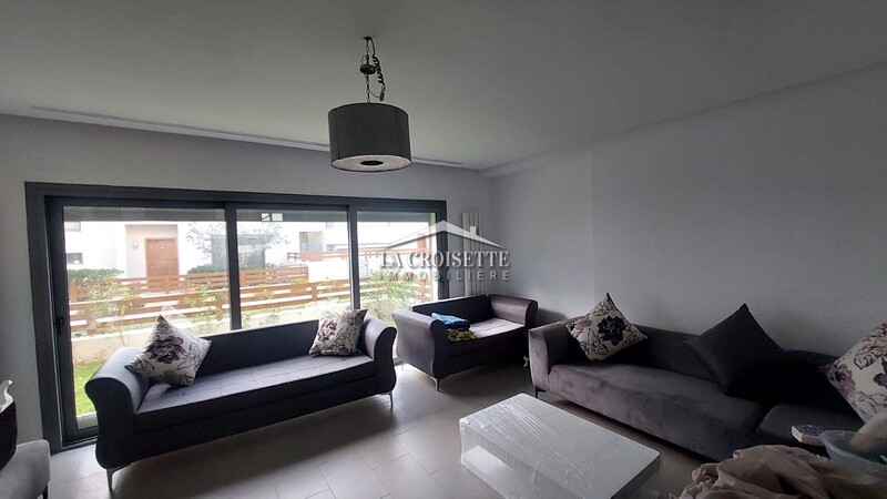 Triplex S+3 Avec Petit Jardin  à Gammarth MTRL0084