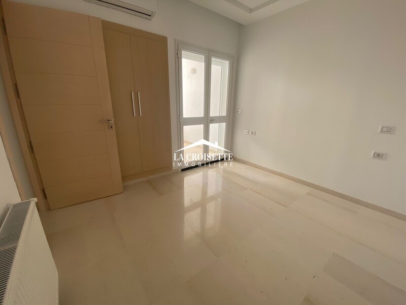 Appartement S+2 à Gammarth MAV1418