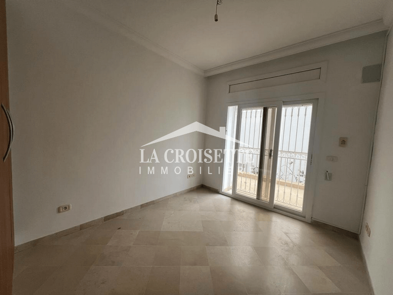 Etage De Villa S+4 à Gammarth MEL0478