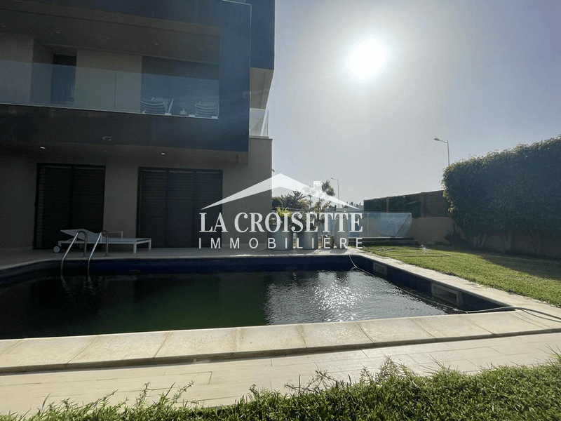 Triplex S+3 Avec Jardin Et Piscine à La Marsa ZTRV0041