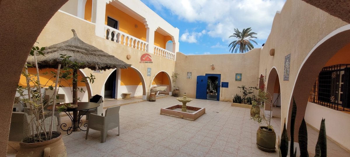 GRANDE PROPRIÉTÉ À VENDRE À DJERBA ARKOU – RÉF V668
