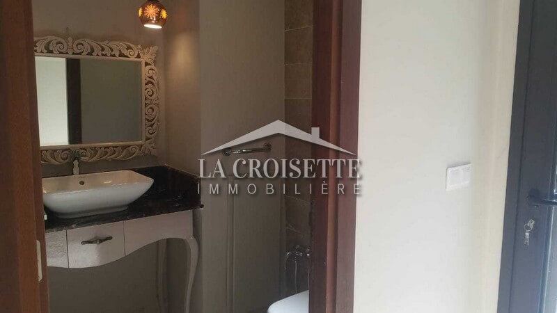 Triplex S+4 avec piscine à La Marsa  MTRV0016