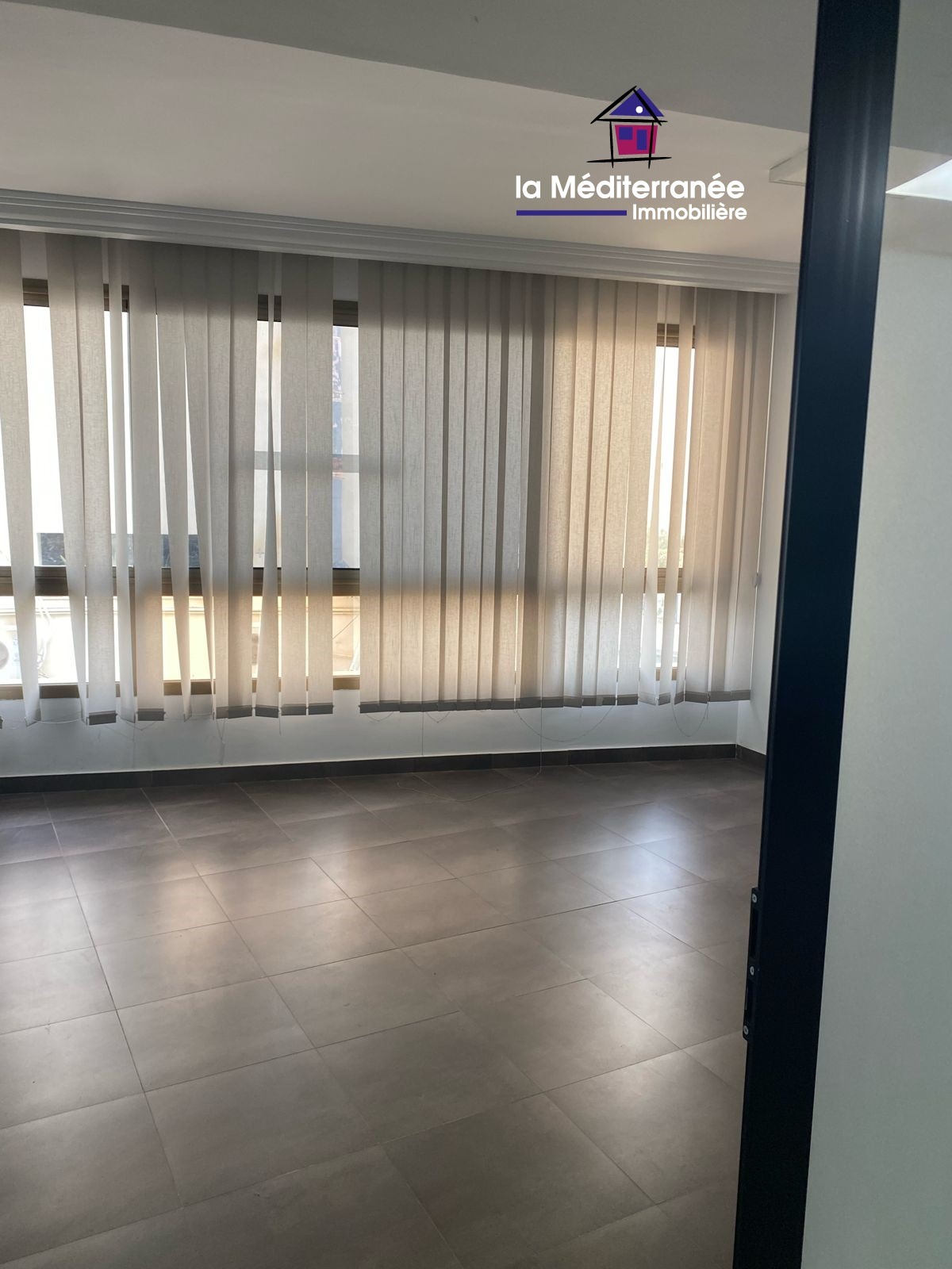 f74a02b1-894f-4d77-ac73-363b05075620