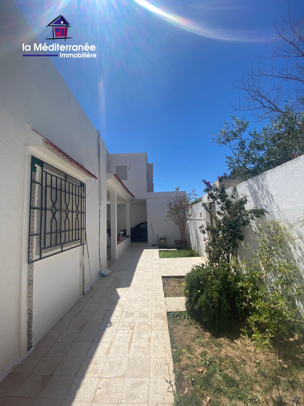 Villa avec jardin à vendre à cité el khalil