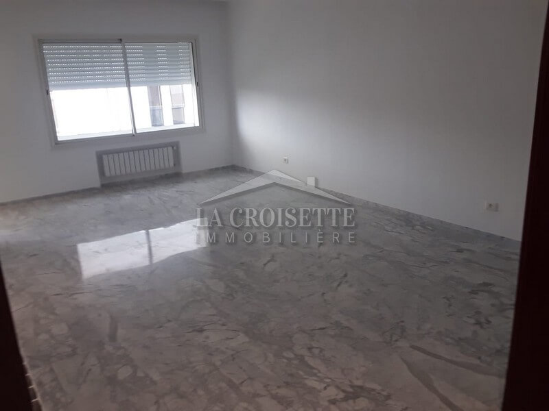 Appartement S+3 à La Soukra MAL4268