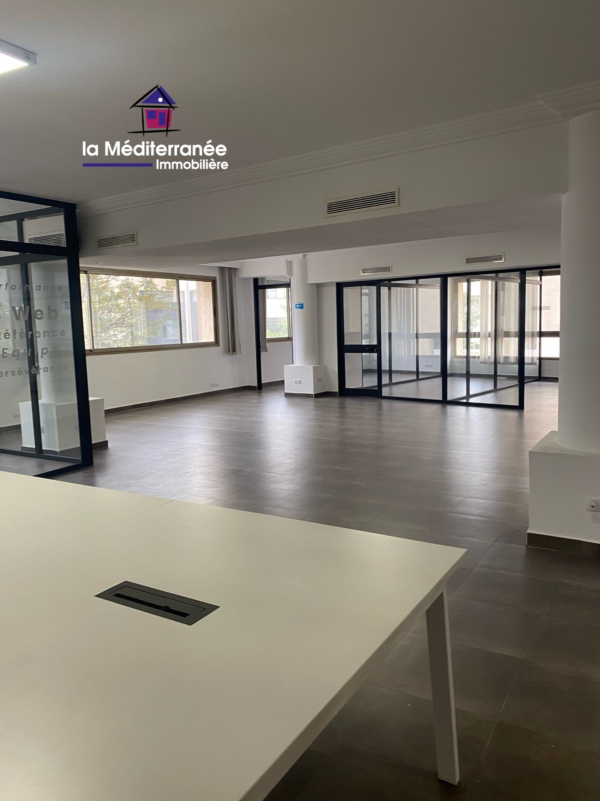 Open space de 300m² au coeur du Lac 2