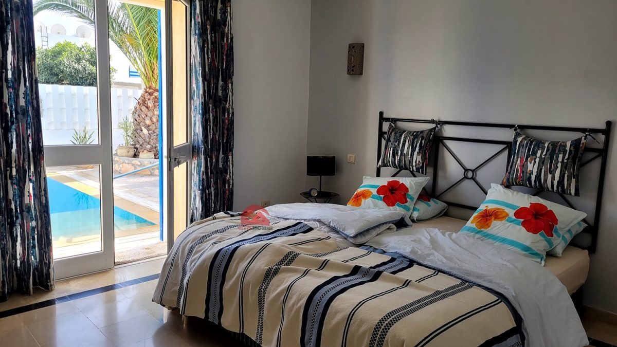 A VENDRE EN ZONE TOURISTIQUE BELLE VILLA AVEC PISCINE PRIVÉE – RÉF V623