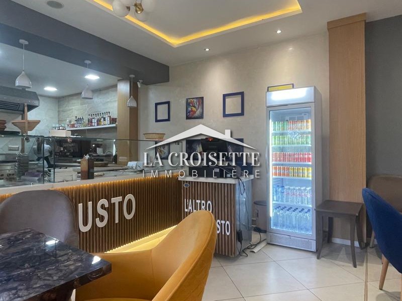 Restaurant aménagée et équipé sur la route de La Soukra MCL0390