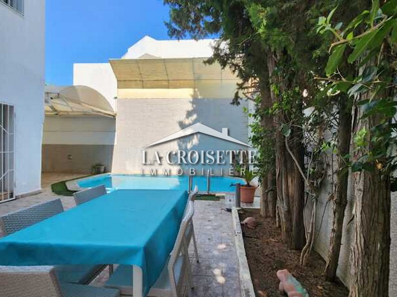 Villa S+3 avec piscine à La Marsa MVL1545
