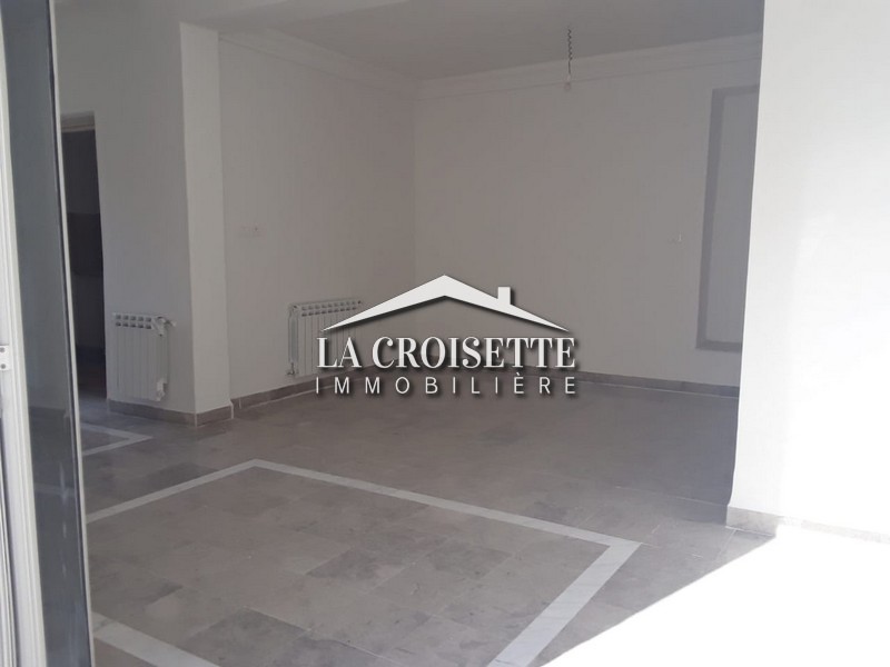 Villa S+3 à La Soukra  MVL0986