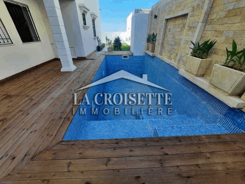 Appartement S+4 avec jardin et piscine à La Soukra MAL2145