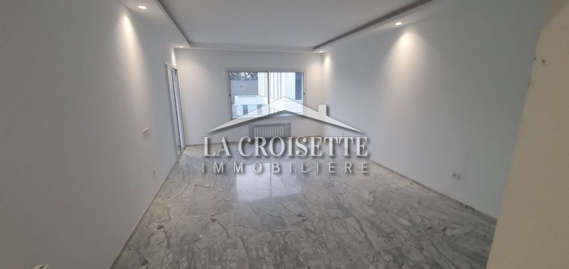 Appartement S+3 avec chambre de service à La Soukra  ZAV1449