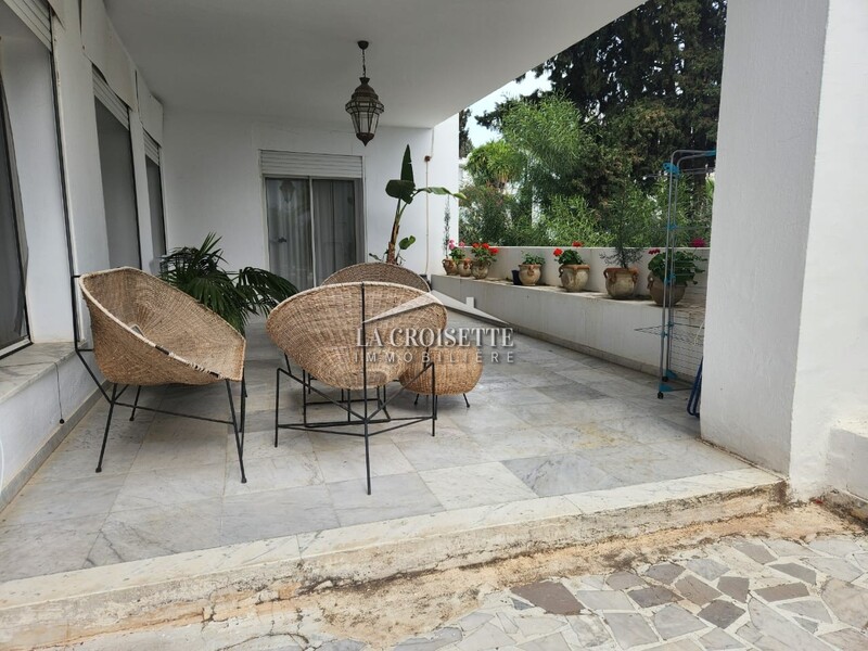 Villa S+4 avec piscine à Gammarth MVL1524