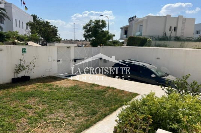 Villa S+4 à usage bureautique aux Berges du Lac 2 MVL1452