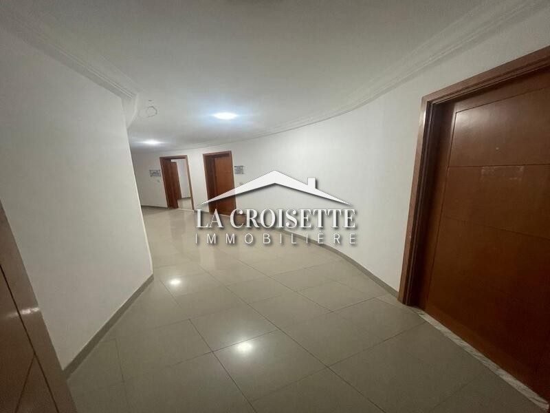 Bureau H+2 aux Berges du Lac 3 MBL0178