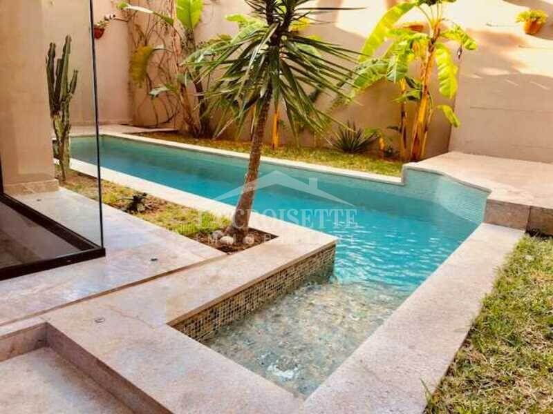 Villa meublée S+3 avec piscine à Gammarth  MVL0041