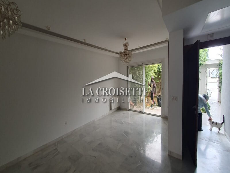 Duplex S+4 avec Jardin à La Soukra  ZDL0512