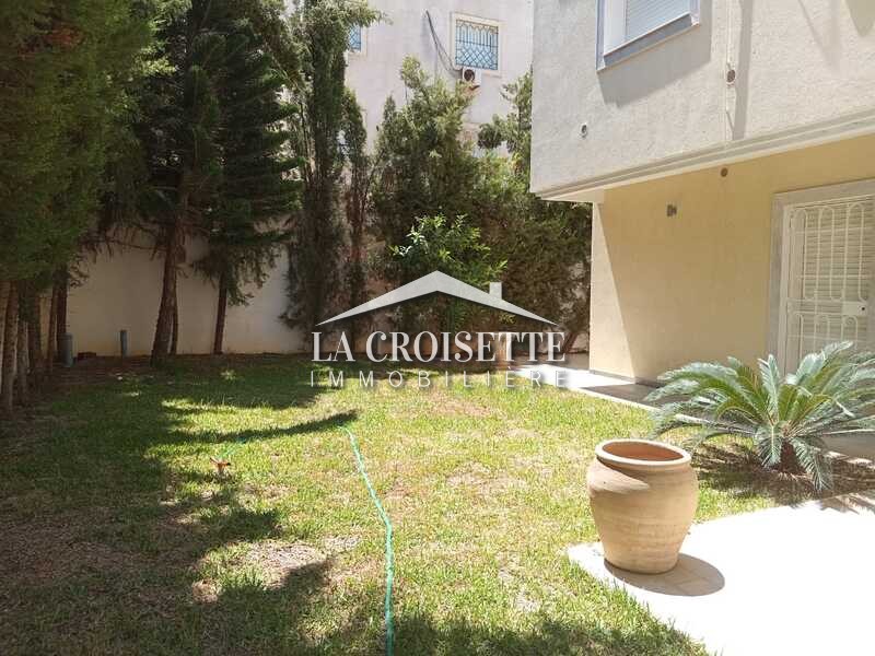 Villa S+4 avec studio indépendant à La Marsa  MVL1565