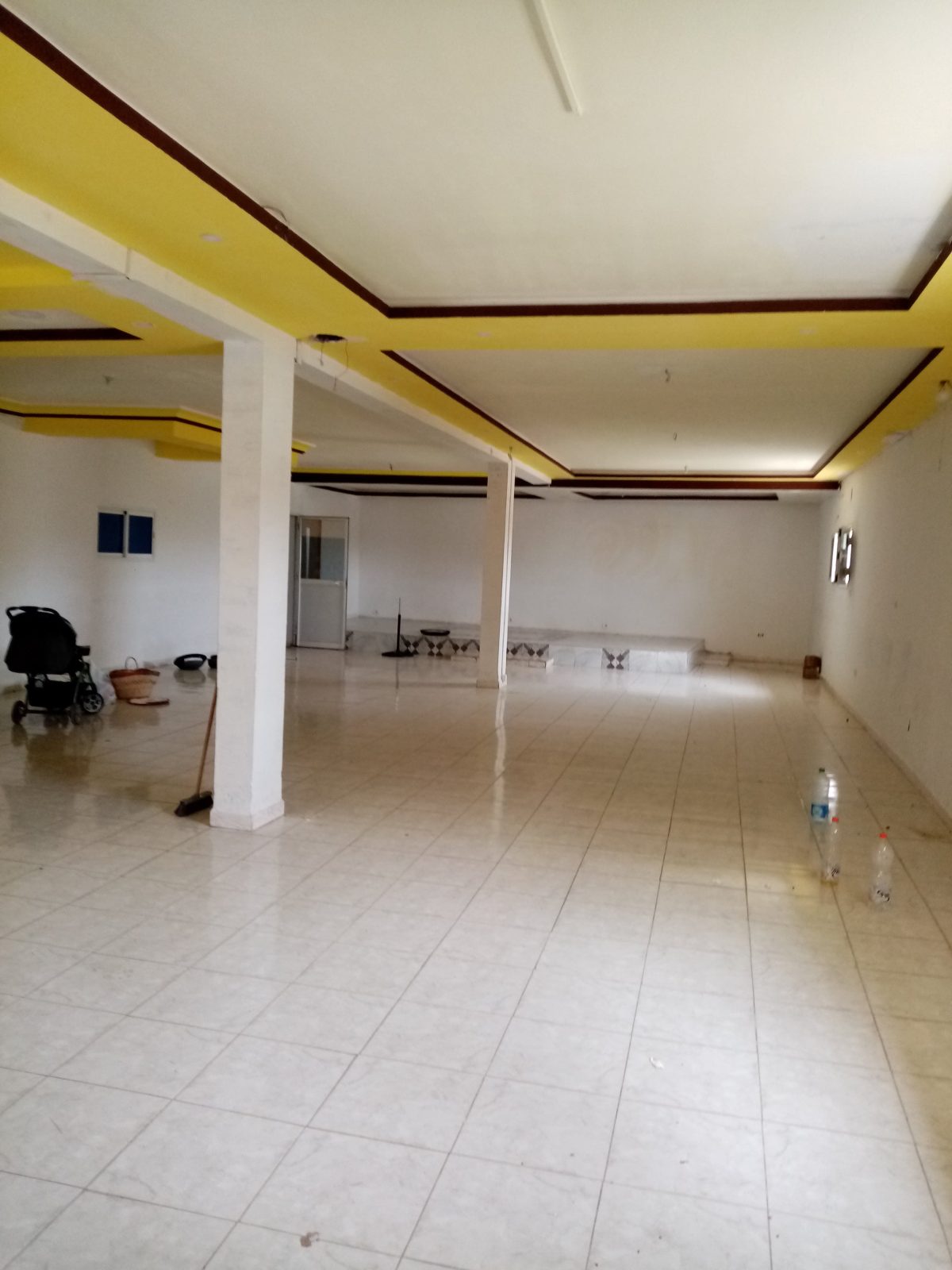 A louer Un dépôt de 300m² en 1 ère étage à l&rsquo;aouina