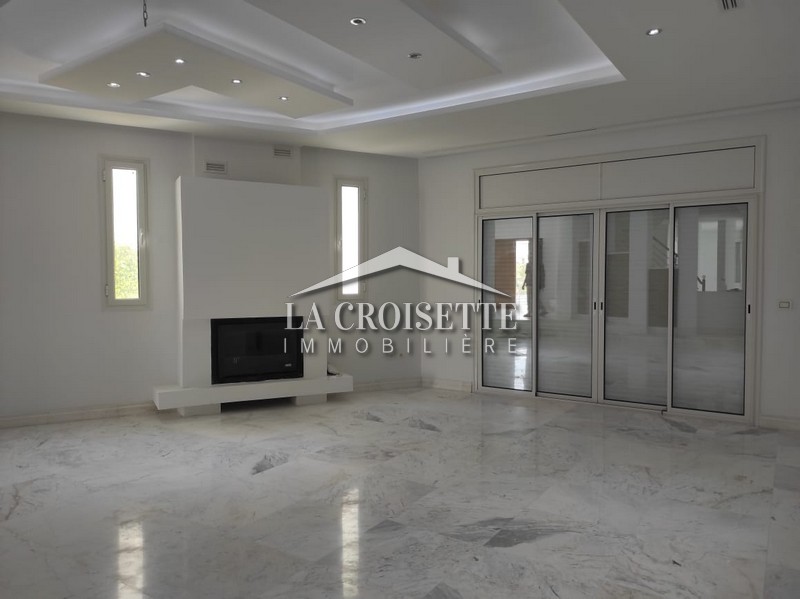 Villa S+4 avec piscine aux Jardins De Carthage MVL0551