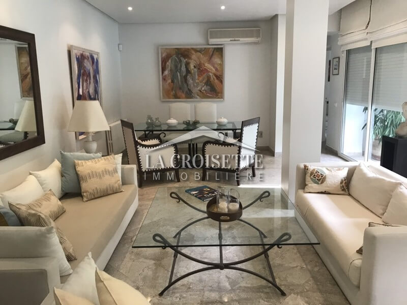 Villa meublée S+3 avec piscine à Carthage MVL0114