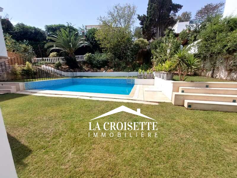 Villa S+3 vue sur mer avec piscine à La Marsa ZVL1551