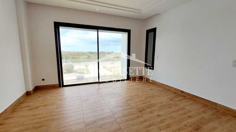 WhatsApp Image 2024-09-17 at 17.19.45 (4) - Copie