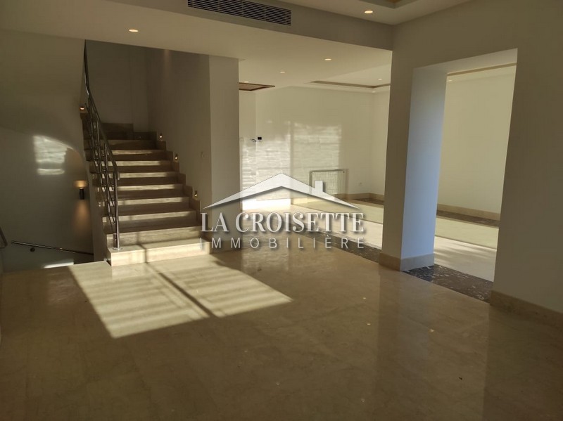 Duplex S+3 à La Marsa MTRL0057