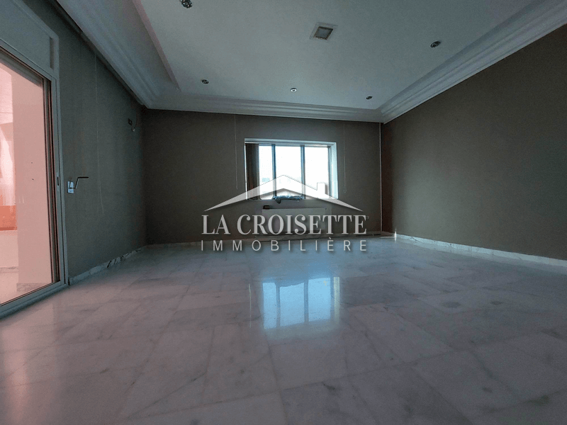 Appartement S+4 à Ain Zaghouan El Wahat MAV1432