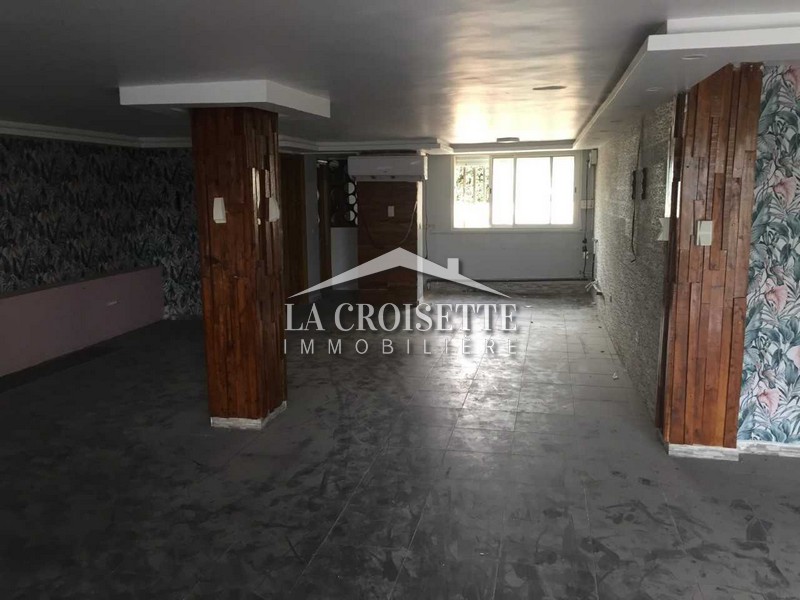 Local Commercial à Ain Zaghouan Nord  ZCV0061