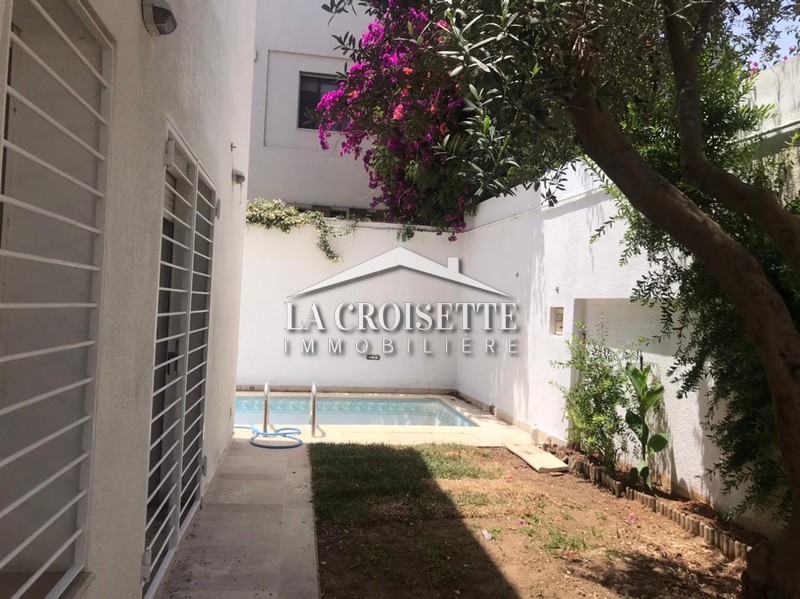 Duplex S+3 avec Jardin et piscine à La Marsa ZDL0242