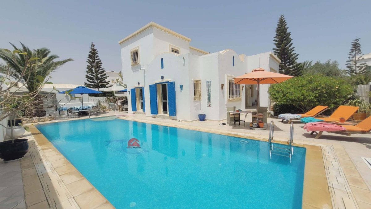BELLE VILLA AVEC PISCINE PRIVÉE EN ZT  DJERBA – RÉF V623